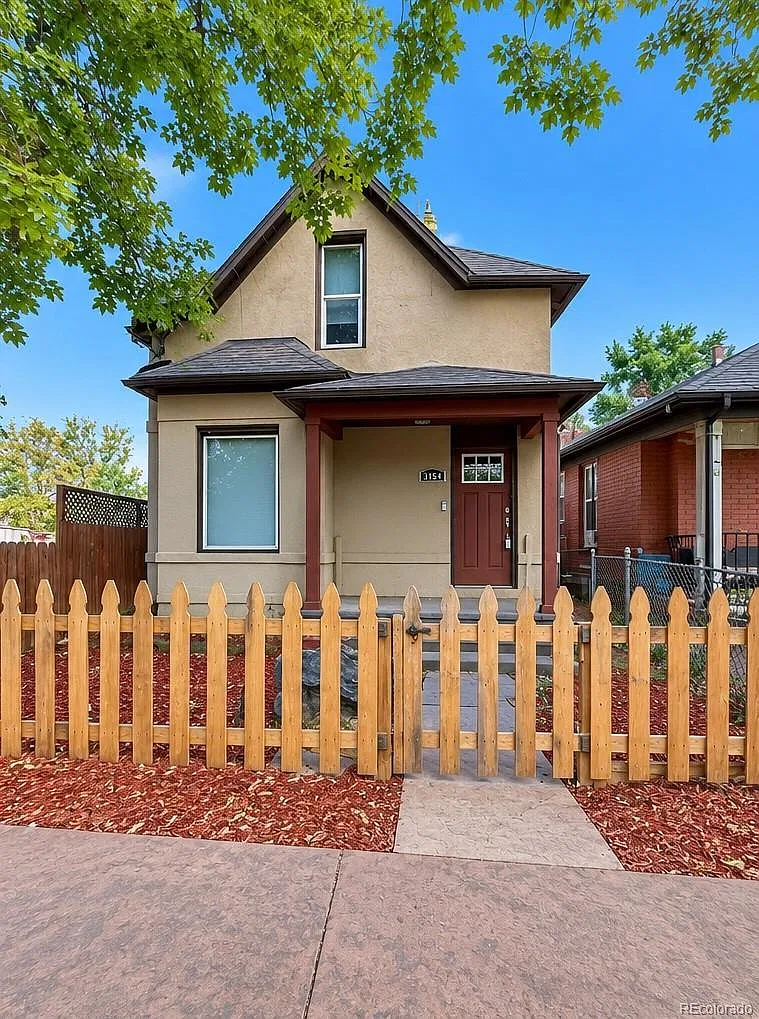 4 bed, 2.0 bath, 2001 sqft, $2,995 — Photo 1