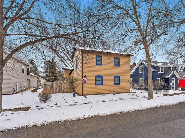 171 5th St N, Bayport, MN 55003