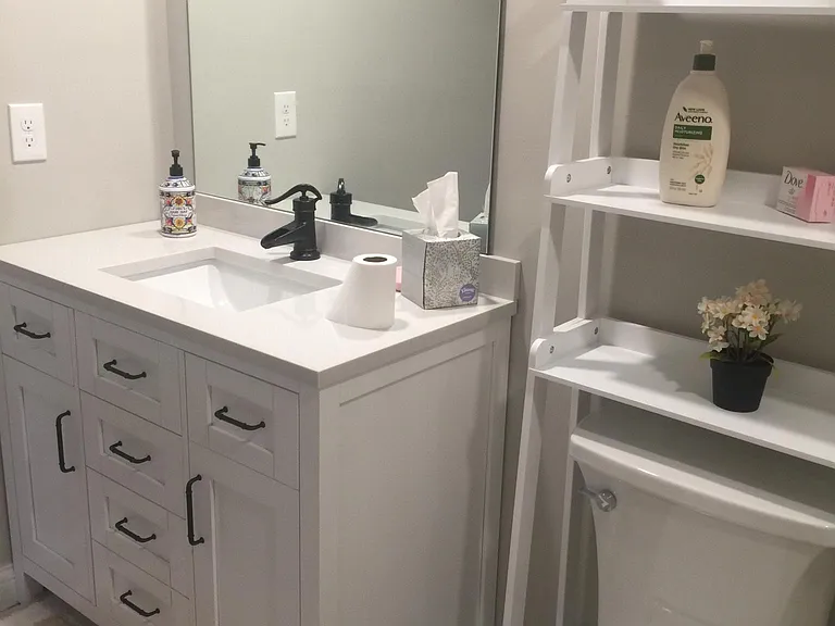 490 Lakeview Dr — Photo 7