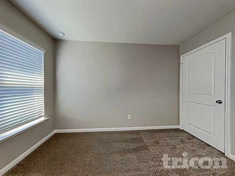 1404 Breanna Ln — Photo 6