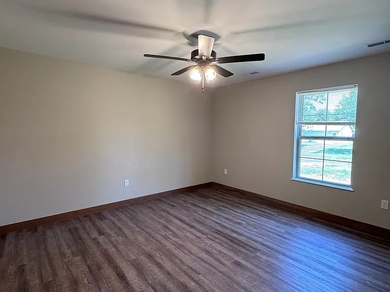 202 Lakeside Dr #202 — Photo 7