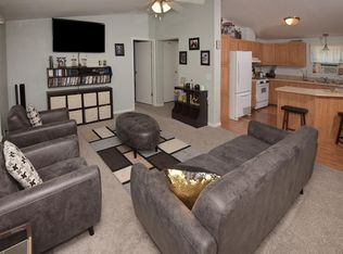 719 2nd St, Gypsum, CO 81637
