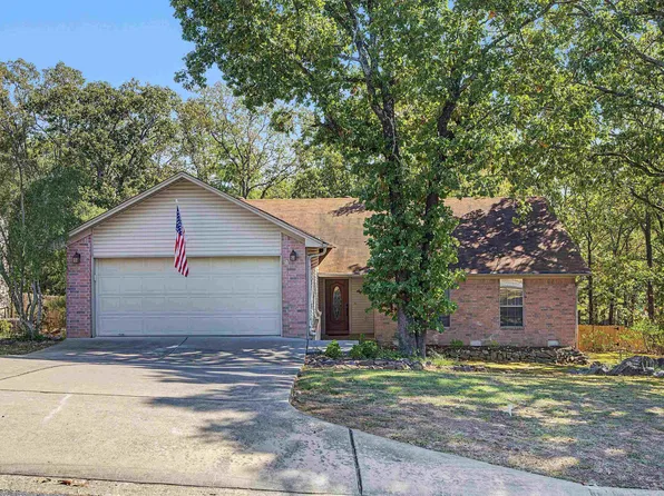 6 Hightrail Dr, Maumelle, AR 72113