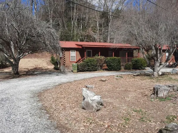 1748 Birdtown Rd #3, Cherokee, NC 28719