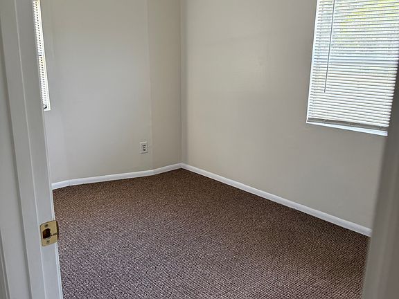 5th image of 7238 Ash St