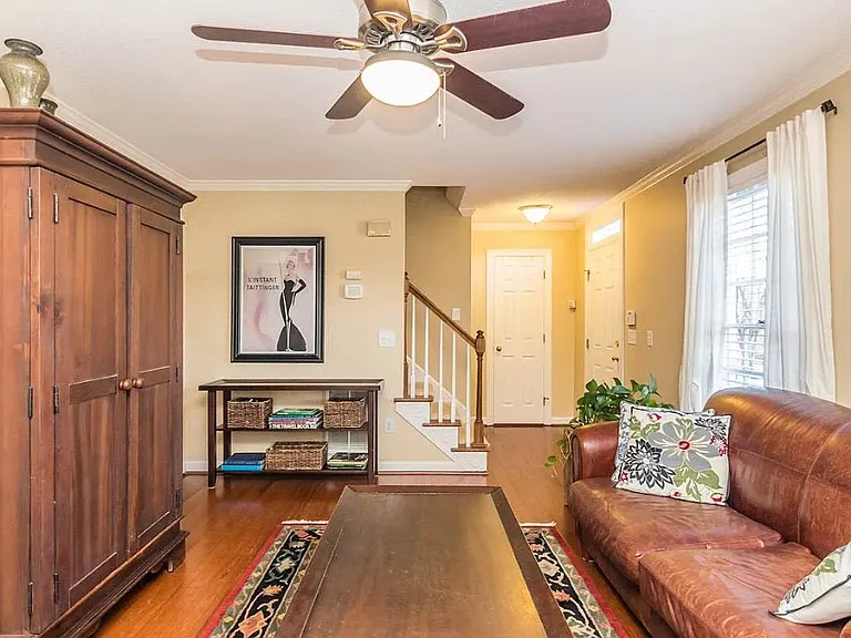 18 Striding Ridge Ct — Photo 3