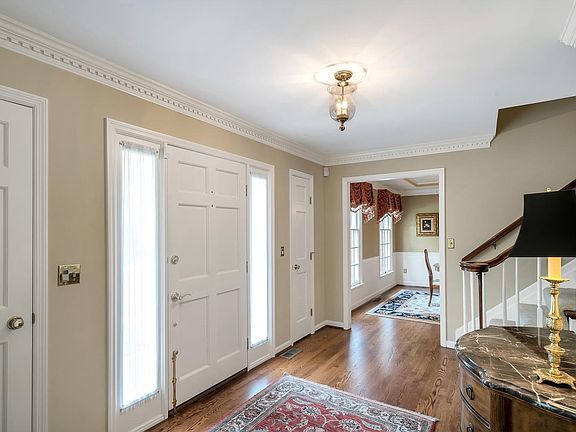 5th image of 2940 Perthwood Dr