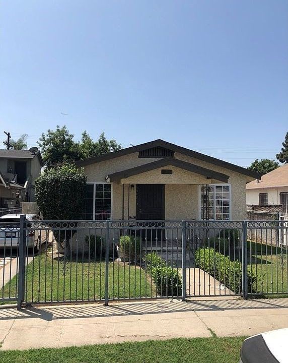 1st image of 1312 W 65th St