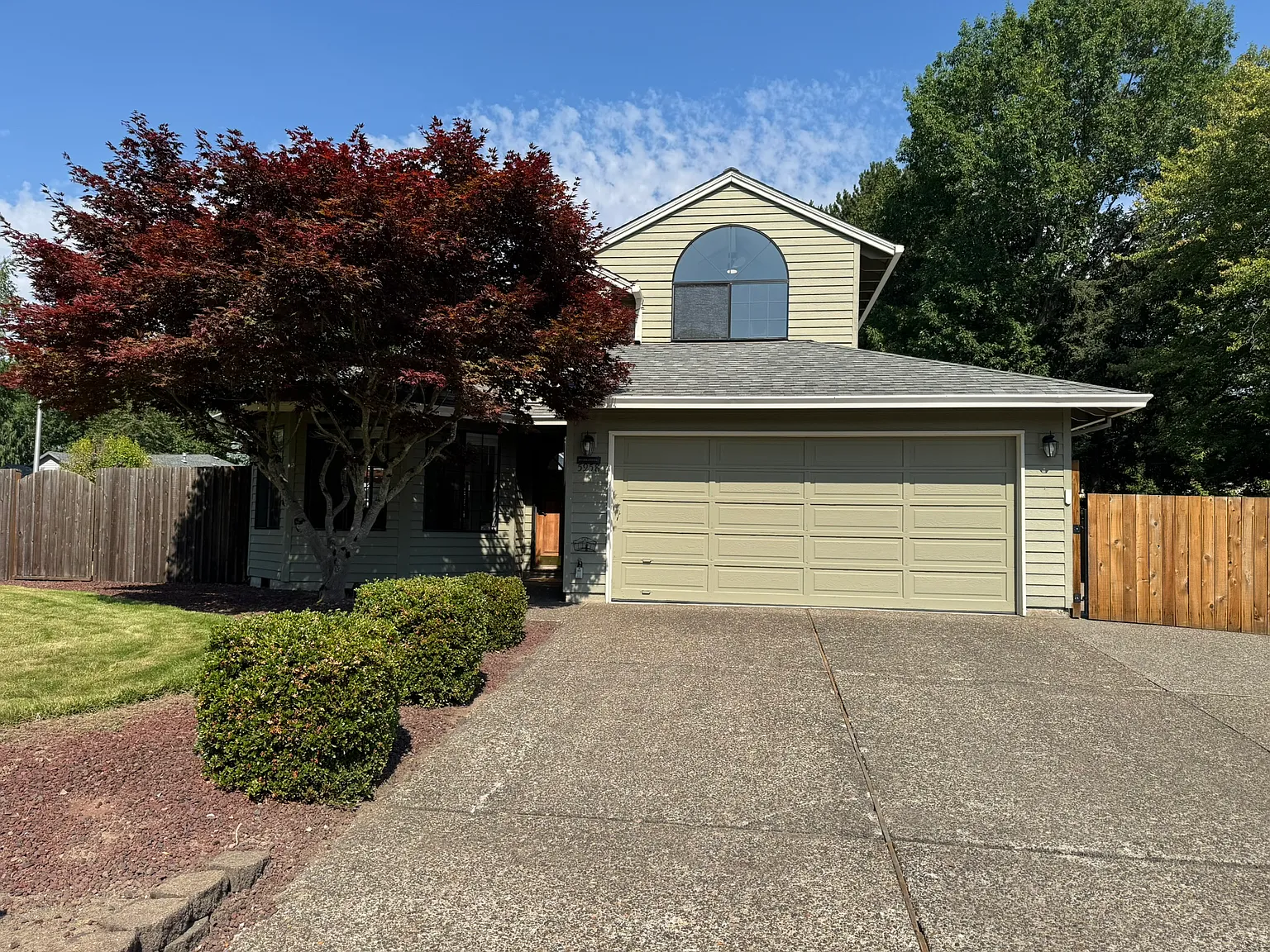 3 bed, 1672 sqft, $2,945 — Photo 1