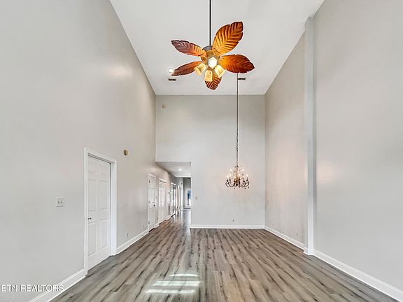 4th image of 740 Poets Corner Way