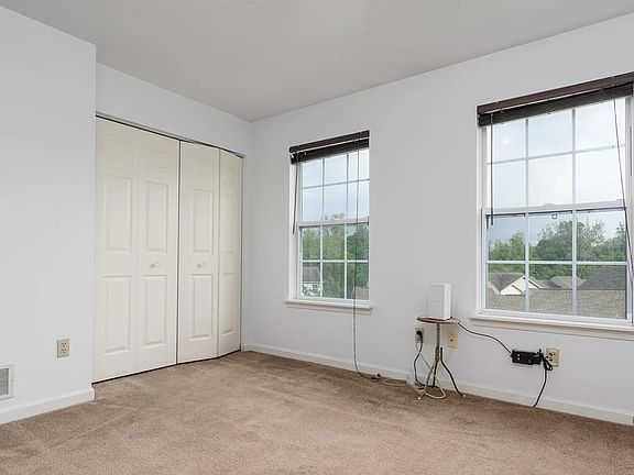 2nd image of 114 Hiddenwood Dr #4C
