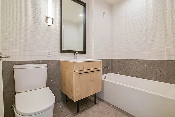 Rented by EXR | media 4