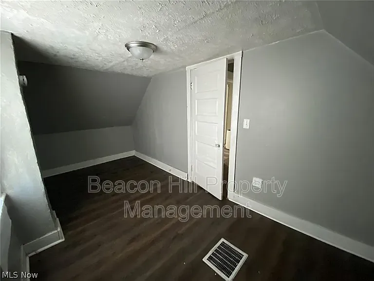 2355 E 86th St — Photo 11