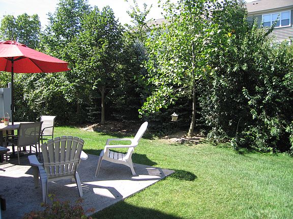 2nd image of 9259 Great Lakes Cir