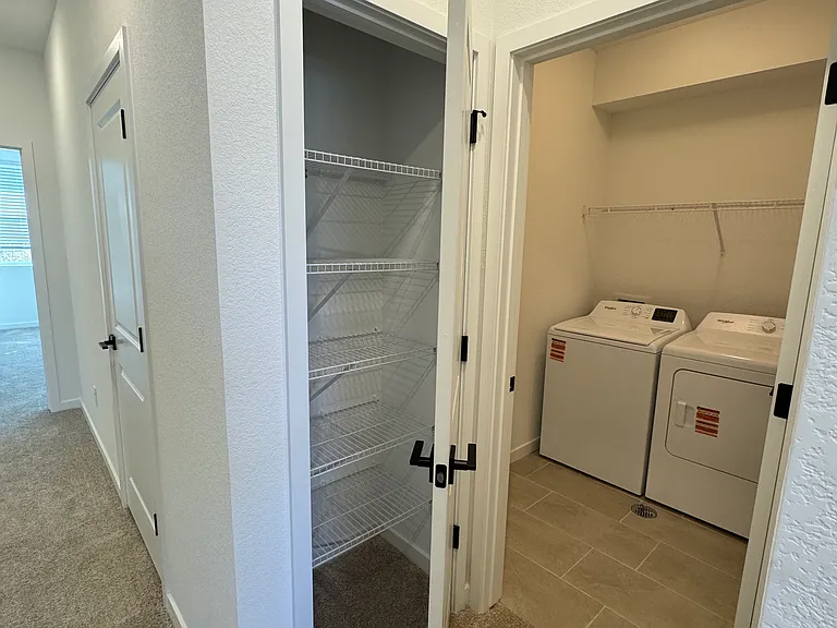 764 Nob Hill Ln — Photo 30
