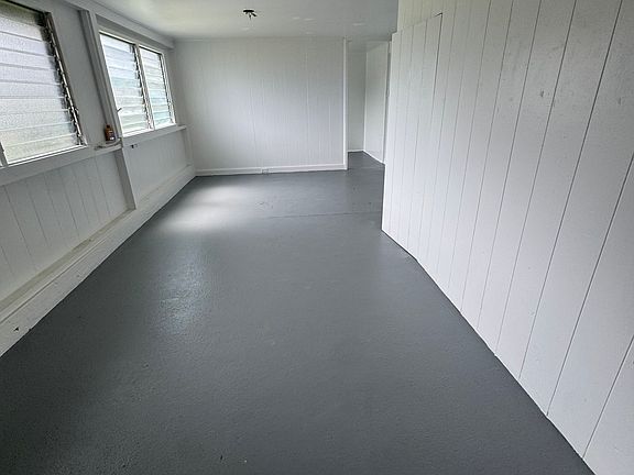 4th image of 44 Ainako Ave