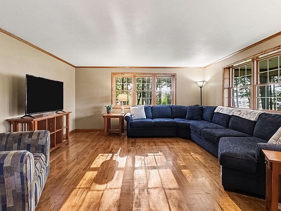 5th image of 4300 Fruitvale Rd