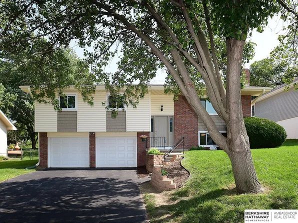 11518 Raleigh Dr, Omaha, NE 68164