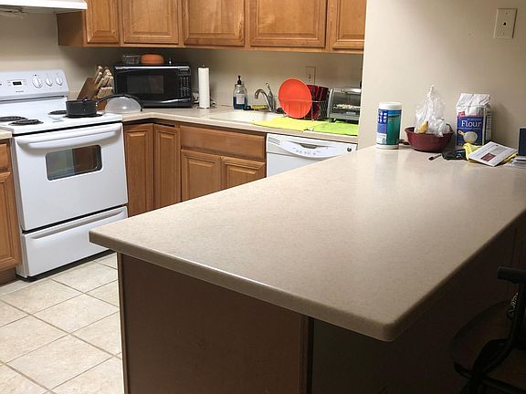 4th image of 9608 Blake Ln