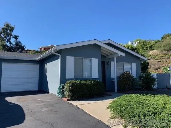 3261 Pearl Ln, Oceanside, CA 92056