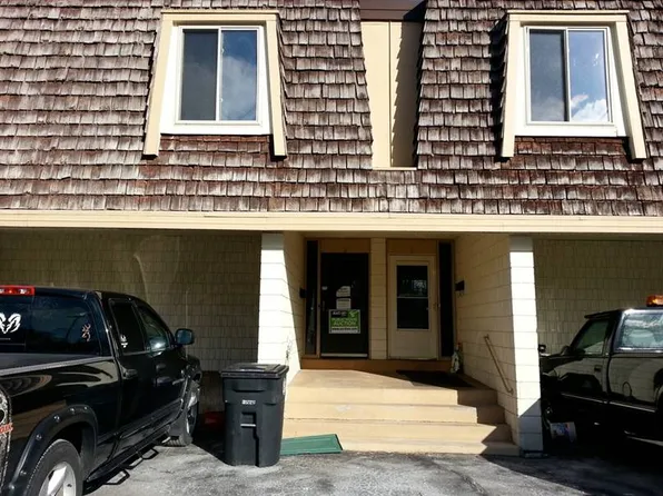 W166N9170 Grand Ave, Menomonee Falls, WI 53051