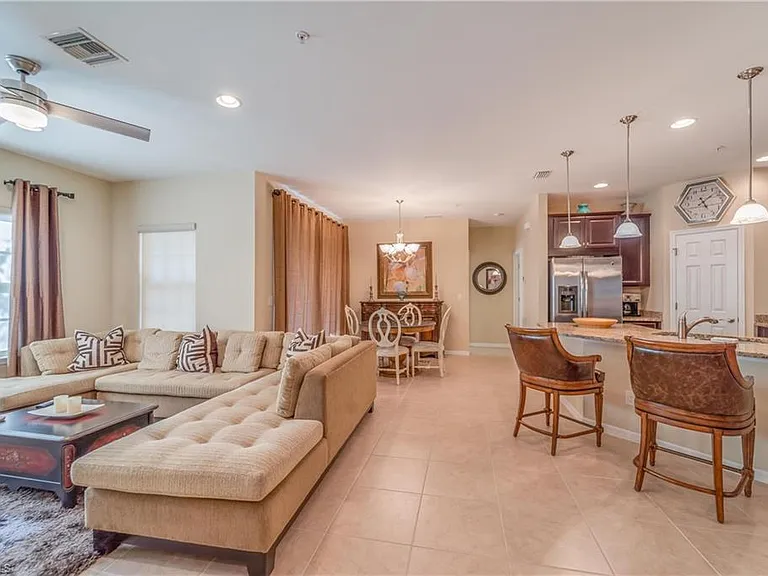 8540 Violeta St #202 — Photo 14