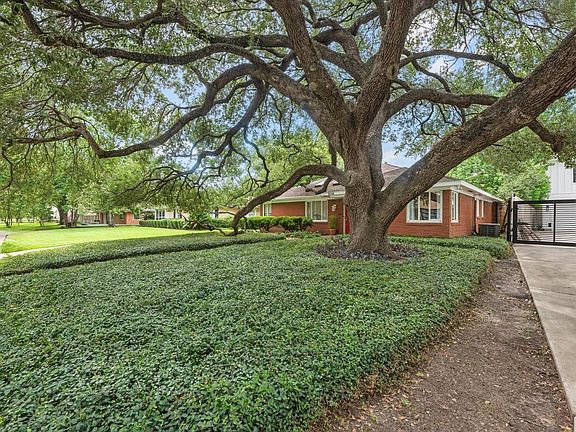 2nd image of 3718 Grennoch Ln