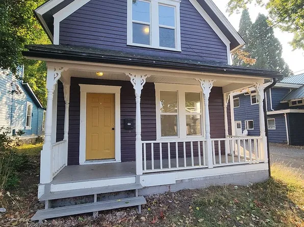 612 E Myrtle St, Bellingham, WA 98225