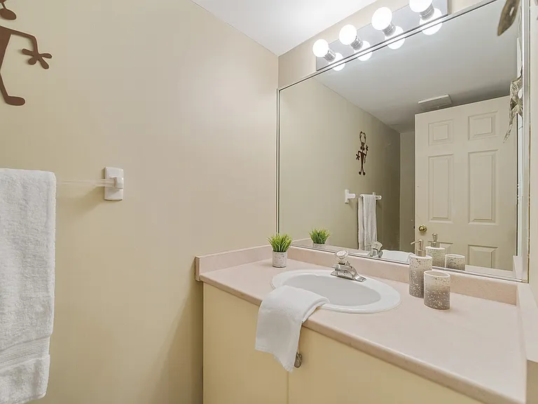 15 Lakeside Dr #41 — Photo 20