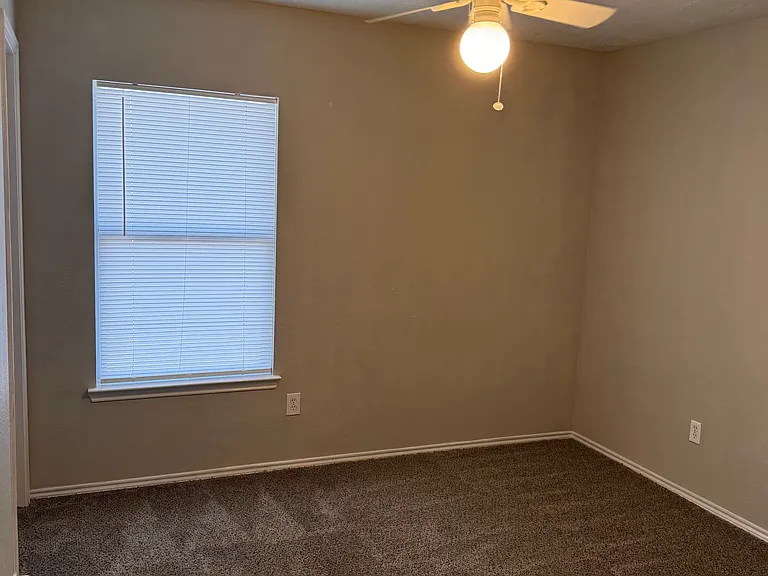 2810 Lockeridge Pines Dr — Photo 19