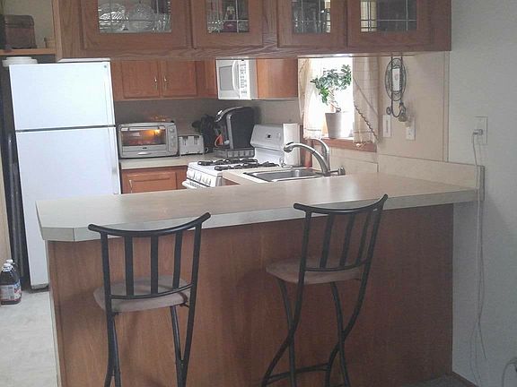 5th image of 32521 N West Ln