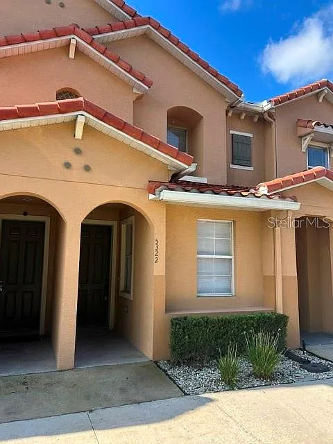 5322 Paradise Cay Cir