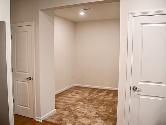 5th image of 2 Winslow Ln #310