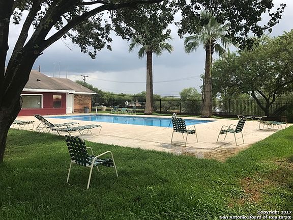 2nd image of 6435 Crestway Dr