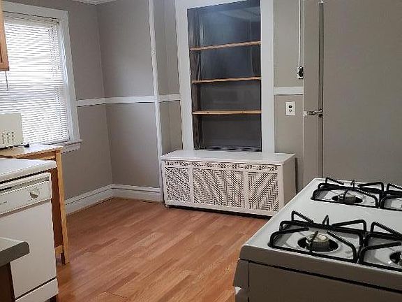5th image of 3026 N Hamilton Ave #2