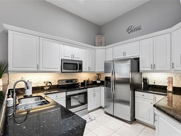 6051 Shallows Way — Photo 14
