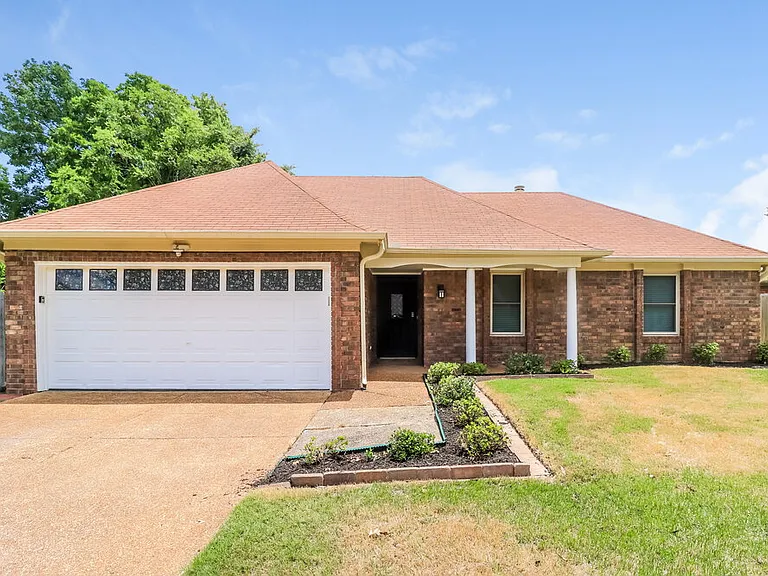 1366 Sandy Stone Ln — Photo 1