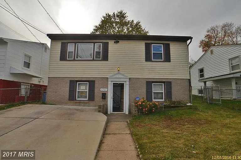 5707 Somerset Rd photo 1