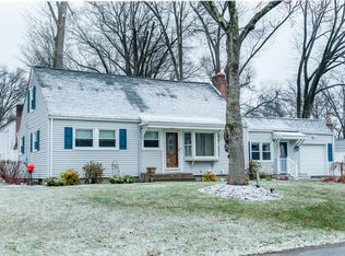 66 Emmet St, Springfield, MA 01119