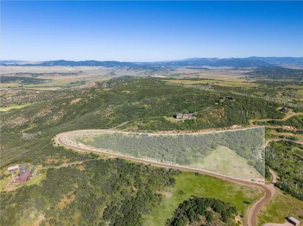 21560 Whitewood Dr W, Steamboat Springs, CO 80487