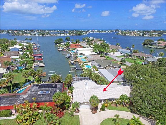 3rd image of 1670 Clearwater Harbor Dr