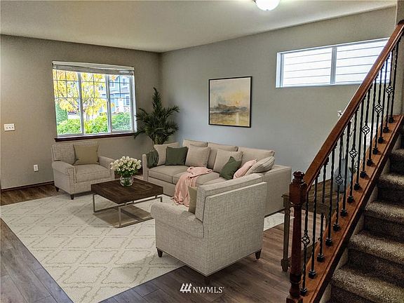 4th image of 4126 151st St SE