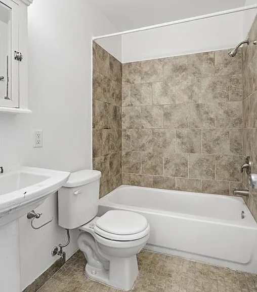 2740 Pleasant Ave — Photo 22