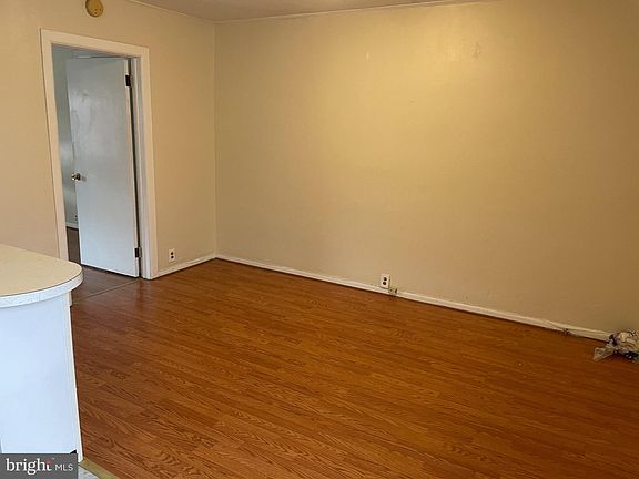 3rd image of 1934 S 13th St Floor 2