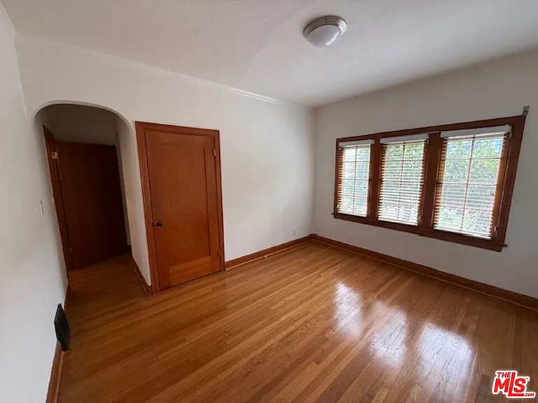 830 S Detroit St — Photo 13