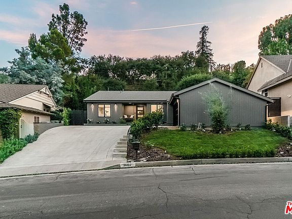 2nd image of 3684 Wrightwood Dr