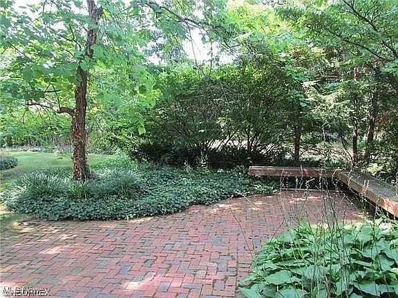 3rd image of 4154 W 226th St