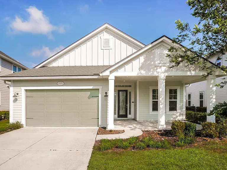124 Willow Lake Dr — Photo 1