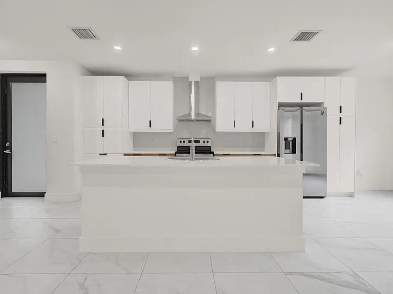 407 Bella Sol Way — Photo 11