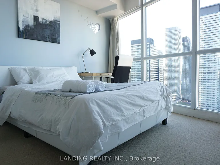 21 Carlton St #3404 — Photo 4
